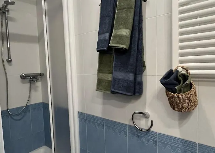 Atico Con Terraza En לורדו